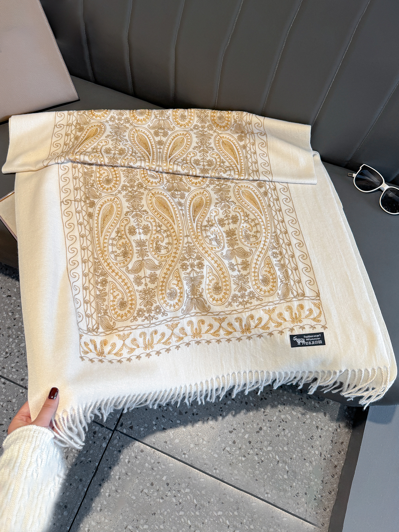 Luxury Thick Warm Paisley Pash - Woven Scarf Blanket 리뷰 및 가격