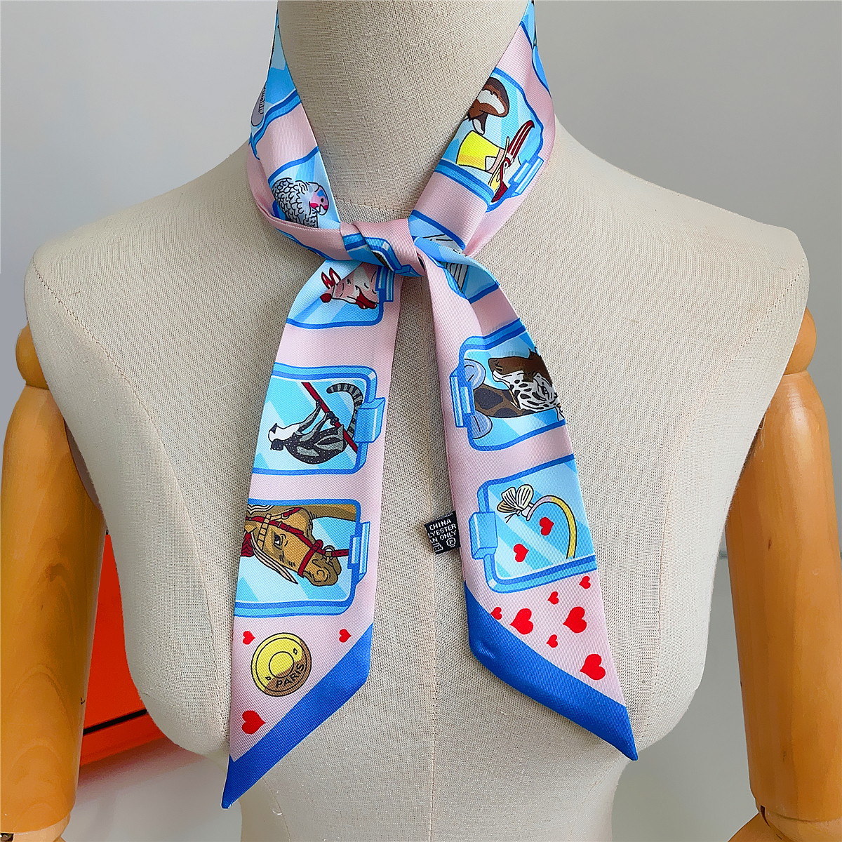 Brand Design Twill 100% Silk S - Face Scarf Mask 리뷰 및 가격