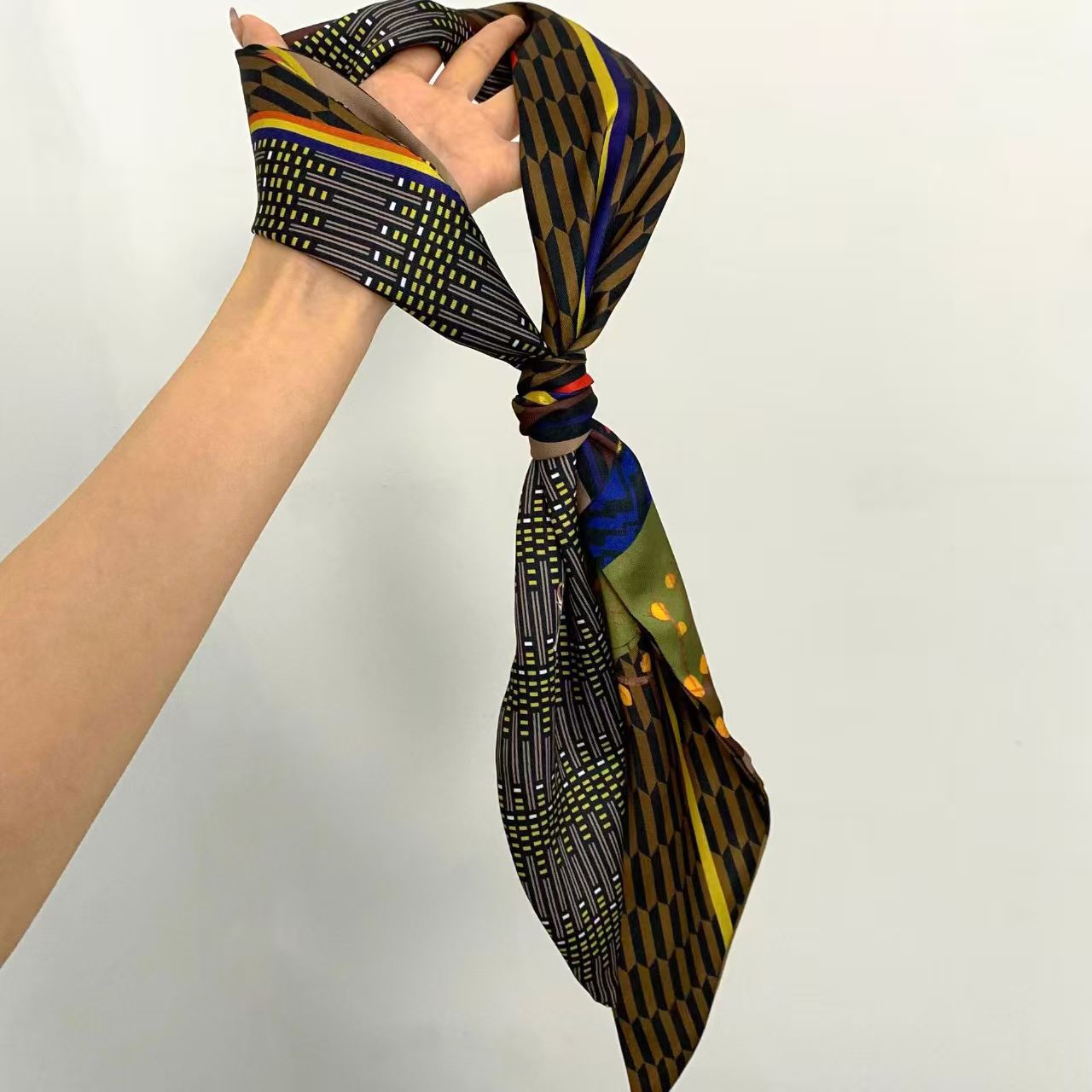 Luxury Print Long Hair Ribbon  - Ascot Neck Scarf 리뷰 및 가격