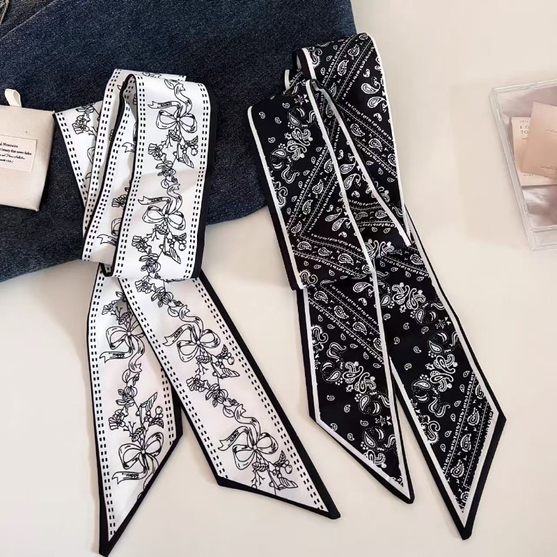 Black White Double Sided Paisl - Ascot Neck Scarf 리뷰 및 가격