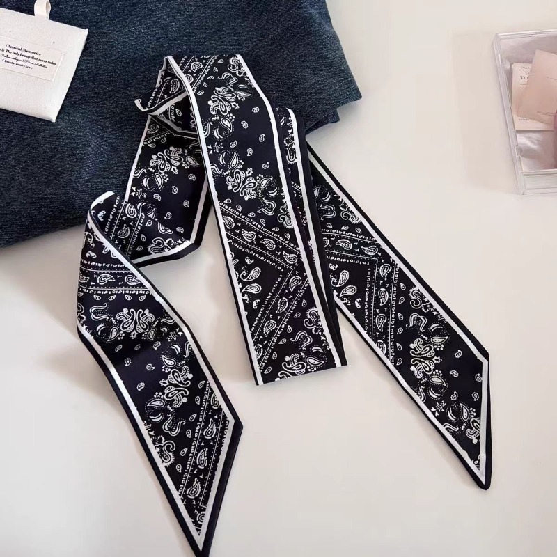Black White Double Sided Paisl - Ascot Neck Scarf 리뷰 및 가격