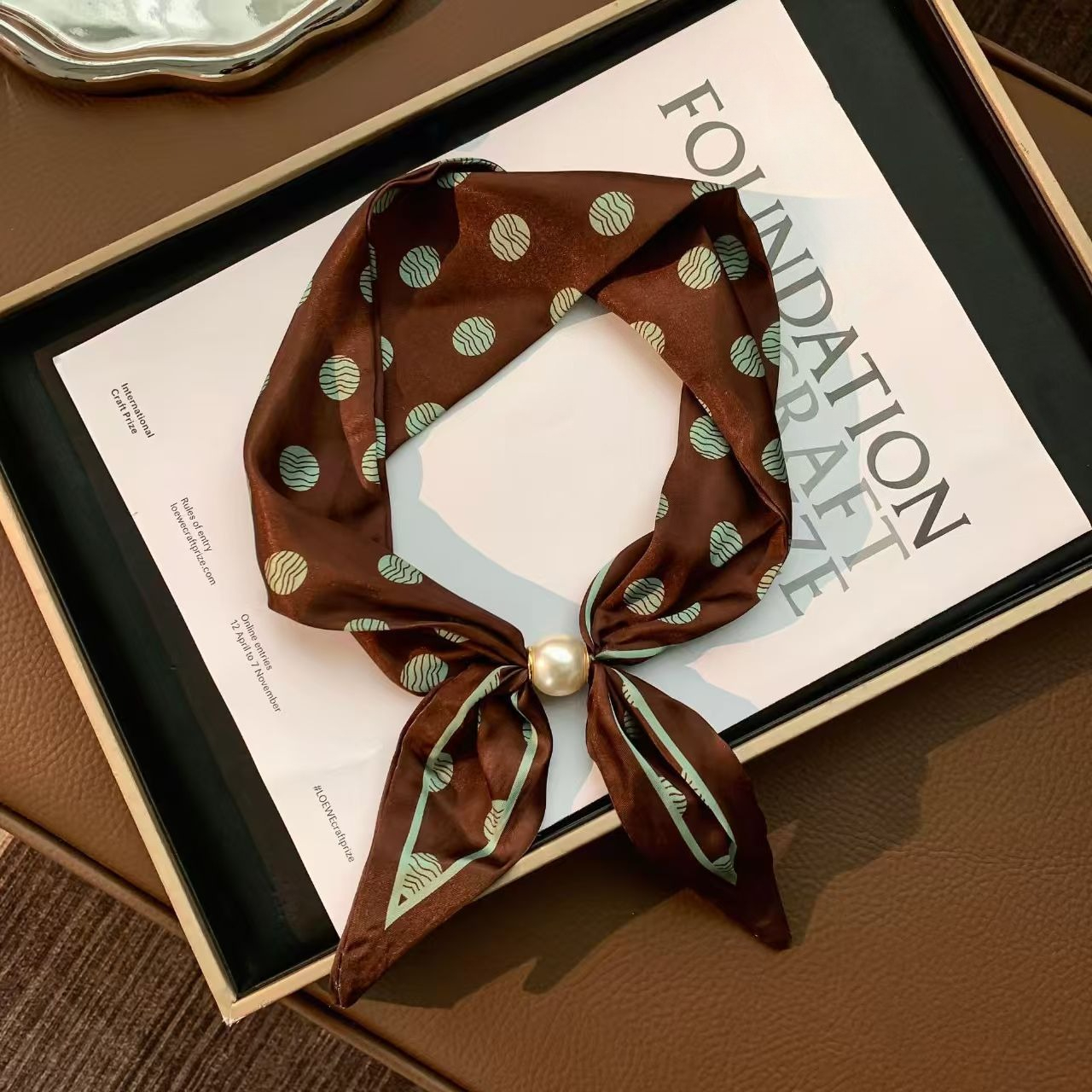 Korean Style Elegant Pearl Mag - Ascot Neck Scarf 리뷰 및 가격