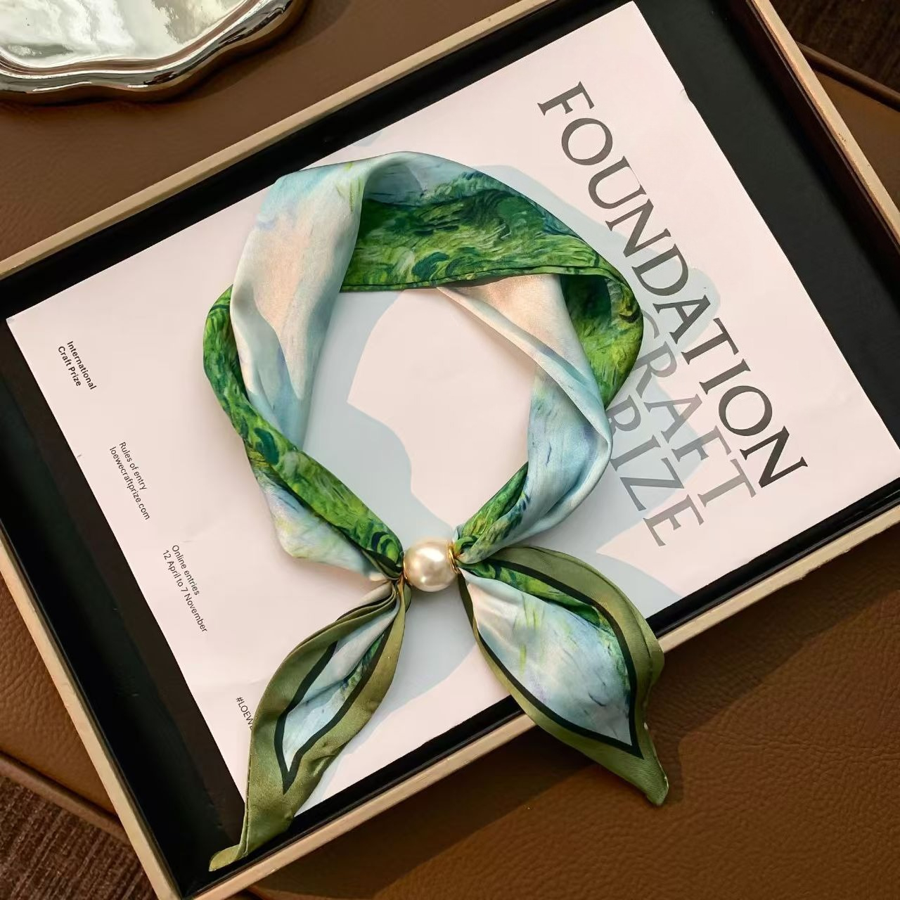Korean Style Elegant Pearl Mag - Ascot Neck Scarf 리뷰 및 가격